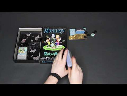 munchkin-rick-and-morty-kaartspel-eng-video